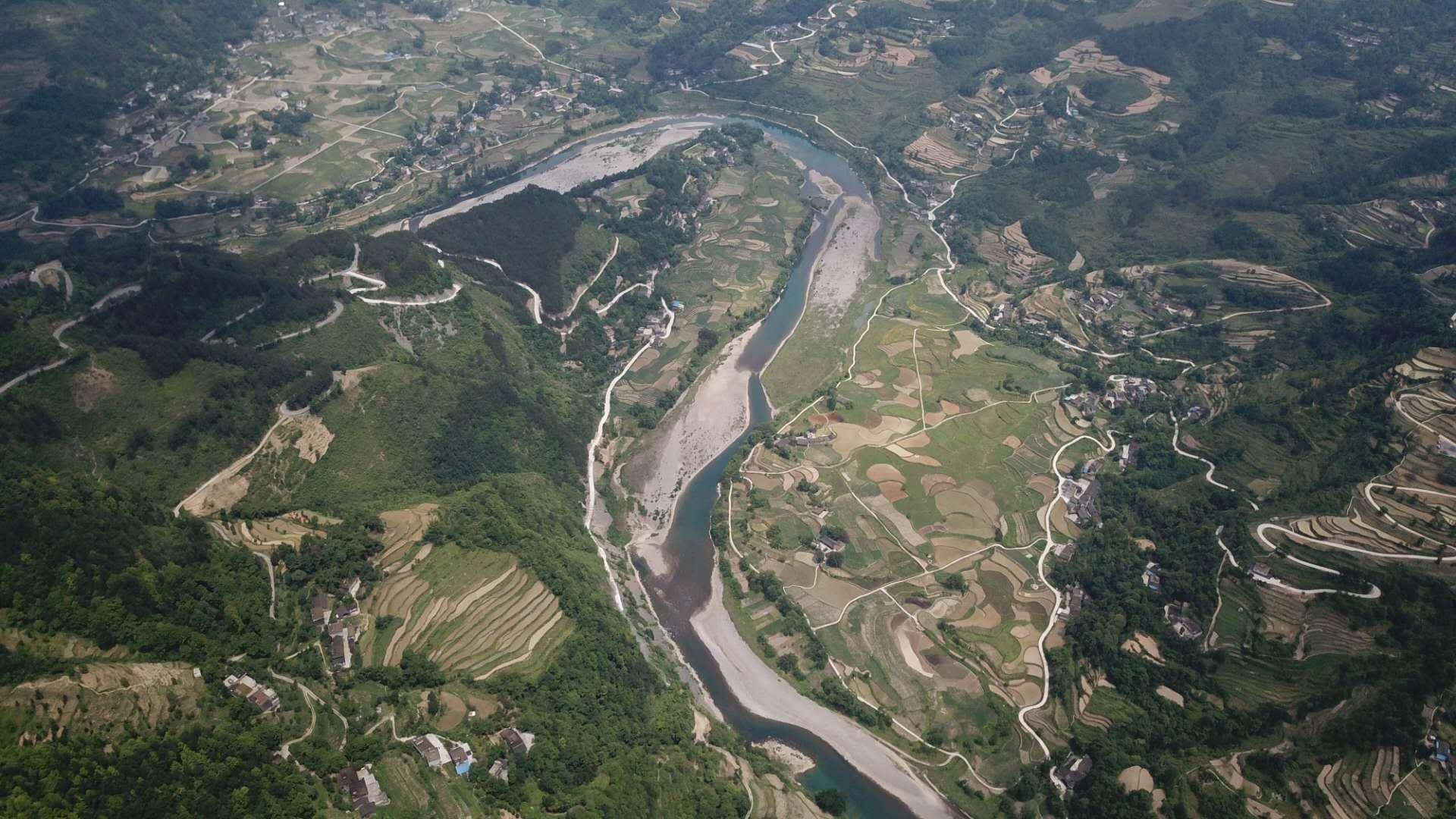 万里山河路主题活动探寻自然之美，共赏壮丽山河之旅