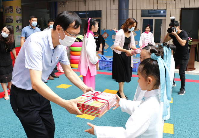 革镇堡镇交通新动态，发展助力区域繁荣